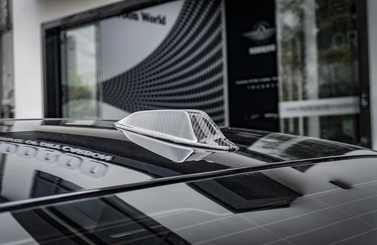 Dry Carbon Fiber - Antenna OEM Style [BMW 3 Series G20 LCI]