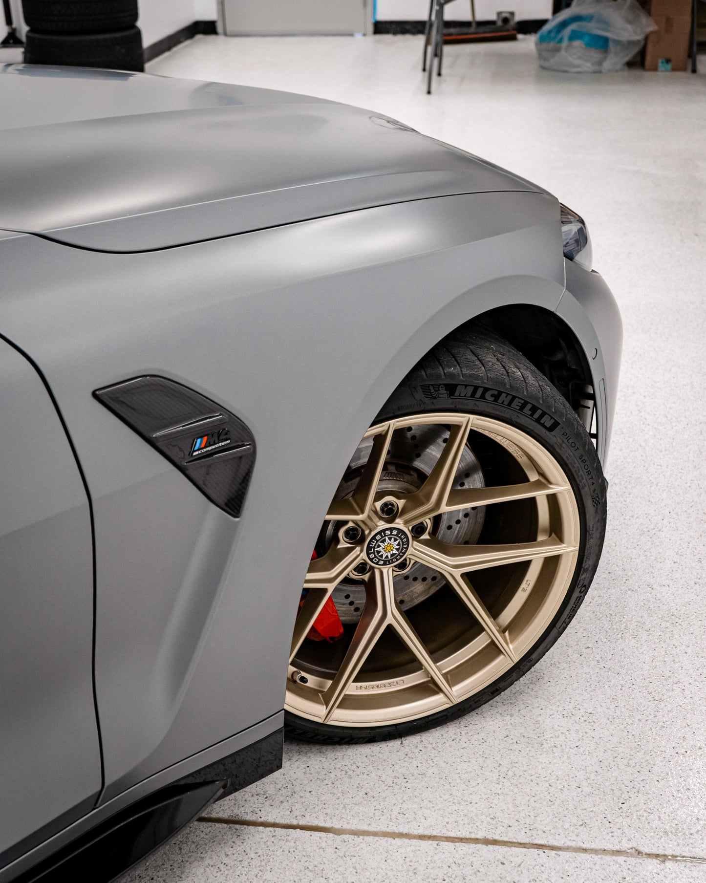 Dry Carbon Fiber - Fender MP Style [BMW M3 G80]